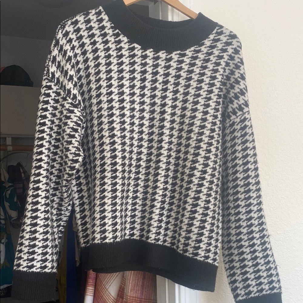 Black and White Houndstooth Sweater